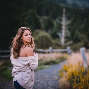 Meet your Posher, Abigail